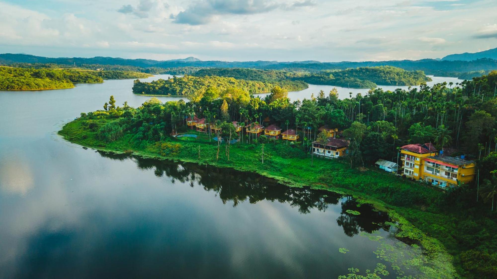 Karapuzha Village Resort Wayanad Zewnętrze zdjęcie